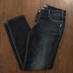 NWT Silver Suki Jegging Straight Leg W34L31